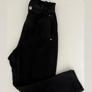 Black Zara jeans